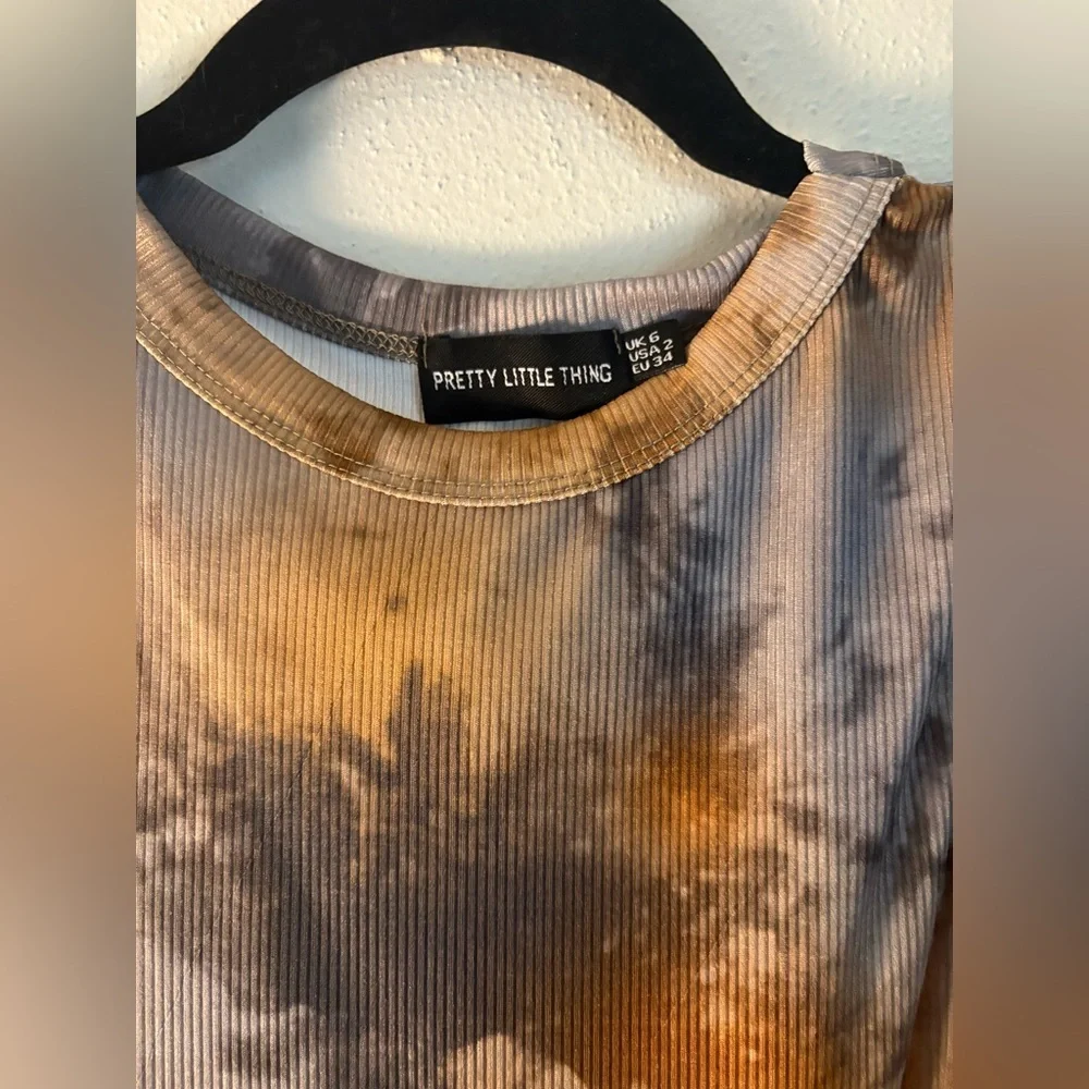 PrettyLittleThing Shape Tan Tie Dye Ribbed Bodycon Dress - Picture 9 of 12